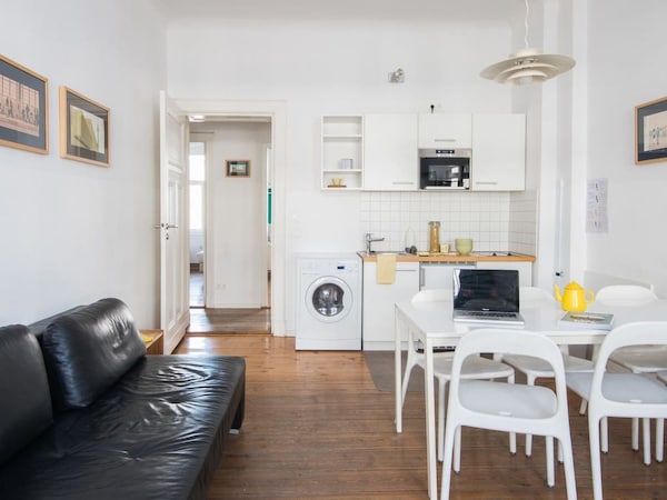 Small, quite and cute apartment in the middle of Friedrichshain area