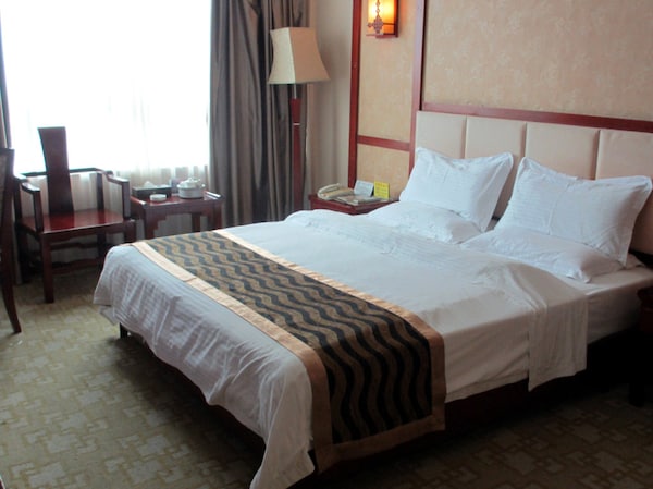 Pingguo International Hotel