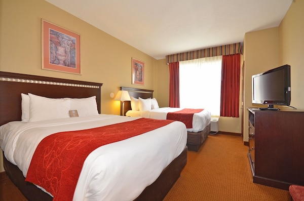 Baymont Inn & Suites in Colorado Springs