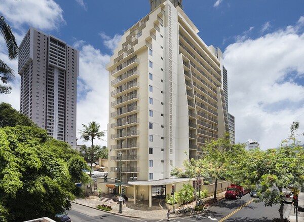 Ohia Waikiki Studio Suites