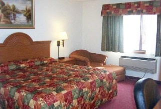 Hotel Days Inn and Suites Sheboygan Falls