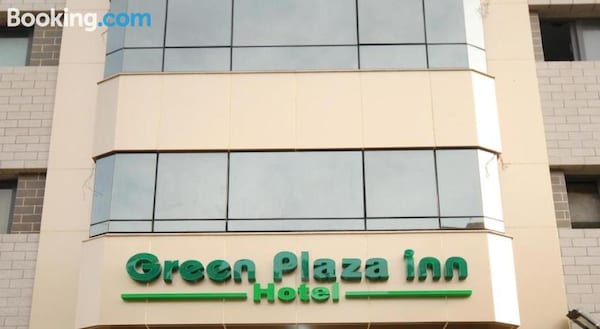 Green Plaza Inn