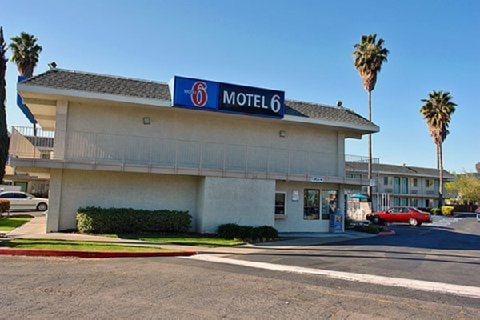 Motel 6 Pleasanton