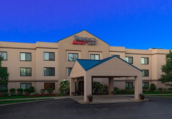 Fairfield Inn and Suites by Marriott Rochester East