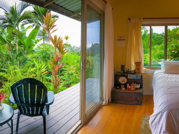 Gingerhill Farm Retreat. Commune With Nature In South Kona