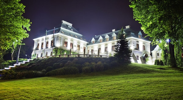 Manor House SPA - Pałac Odrowążów