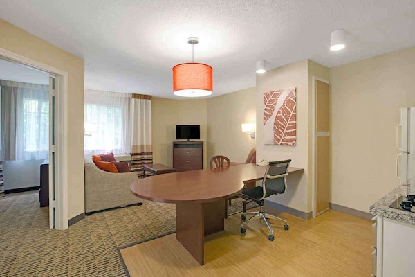 MainStay Suites Raleigh/Cary
