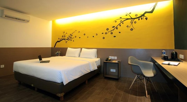Hotel Yellow Bee Tangerang