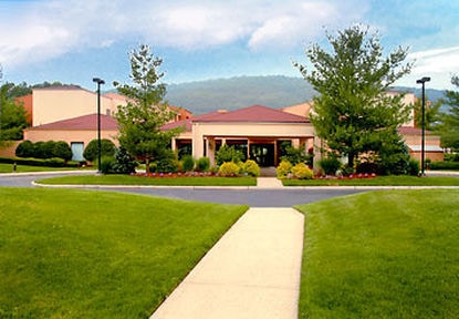 Courtyard by Marriott Mahwah