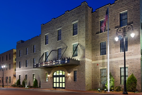 Residence Inn Savannah Downtown Historic District