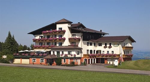 Hotel Berghof Dachsteinblick