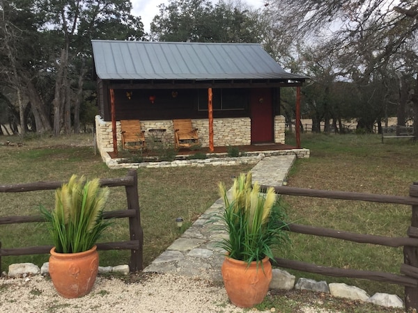 El Amanecer Cabin In The Texas Hill Country