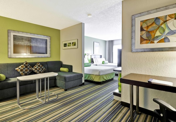 SpringHill Suites by Marriott Houston Hobby Airport