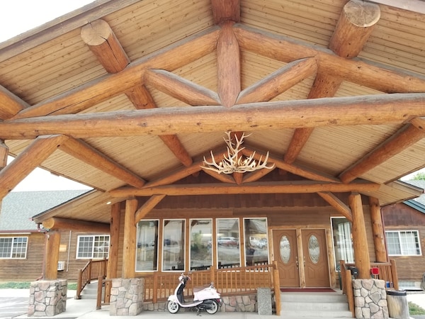 The Idaho Lodge & Rv Park