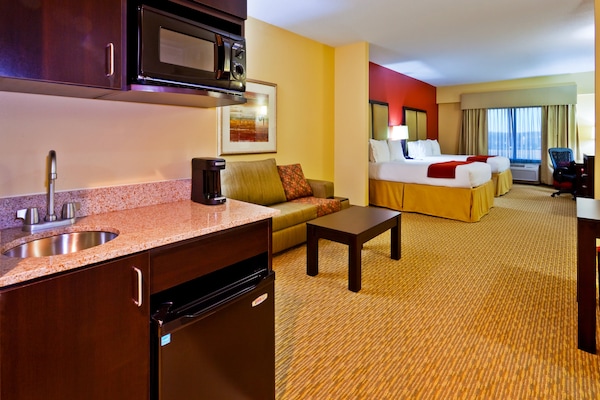Holiday Inn Express Nashville-Opryland, An Ihg Hotel