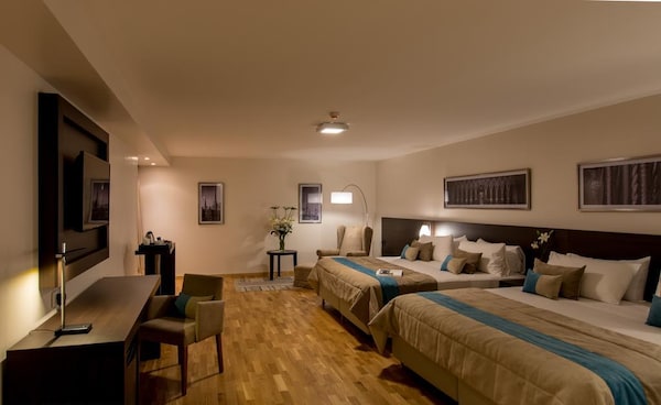 Caseros 248 Hotel