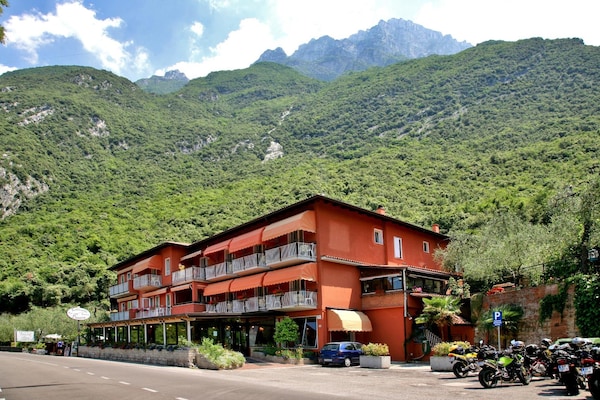 Hotel Baitone - Nature Village