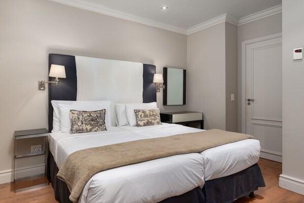 404 Cape Royale Luxury Apartments