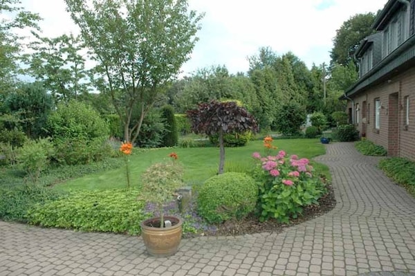 Fantastic Holiday Home In A Quiet Location On The Beautiful Lower Rhine.