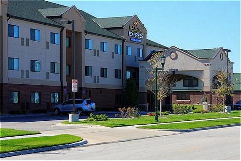 Holiday Inn Express Hotel & Suites Lincoln South, An Ihg Hotel