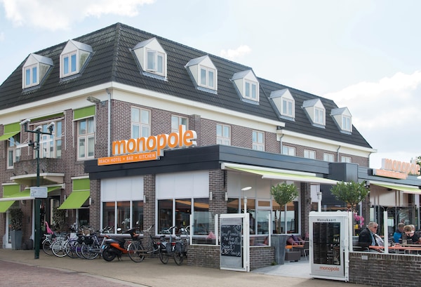 Hotel Monopole