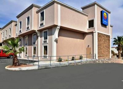 Comfort Inn and Suites I-10 Airport