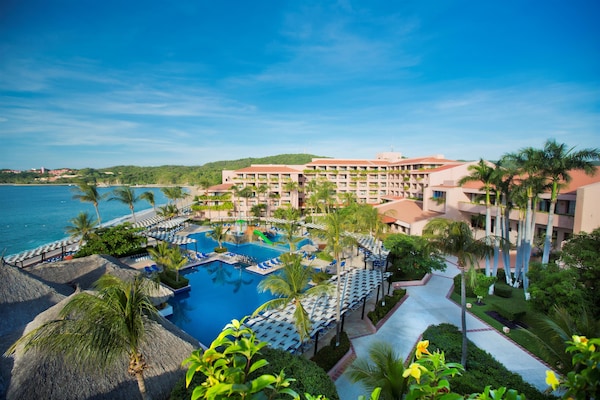 Dreams Huatulco Resort & Spa - 3 Nights #C933