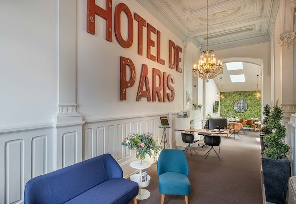 HOTEL de PARIS