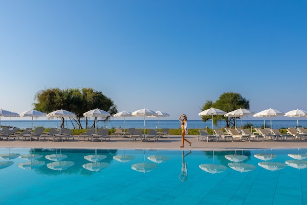Ivi Mare - Designed for Adults by Louis Hotels