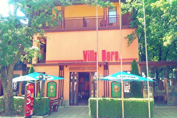 Hotel Villa Bora
