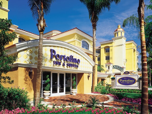 Portofino Inn and Suites Anaheim Hotel
