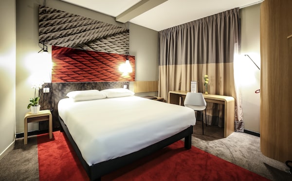 Ibis Niort Est Mendes France