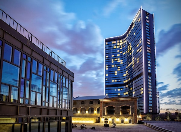 Hilton Istanbul Bomonti & Conference Center