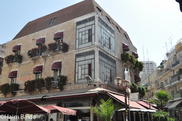 Zion Hotel