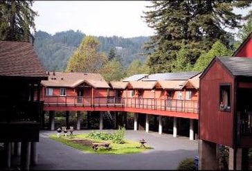 Creekside Inn & Resort