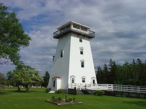 Baywatch Lighthouse and Cottages