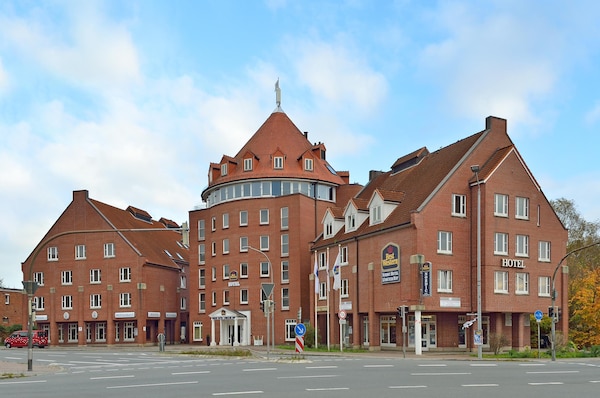 Golden Tulip Luebecker Hof