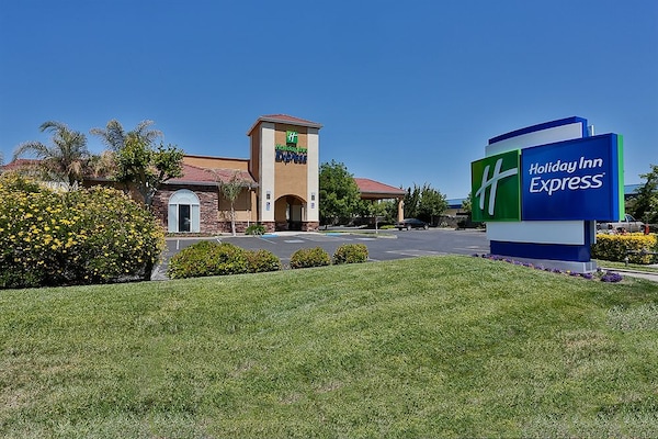 Holiday Inn Express Oakdale