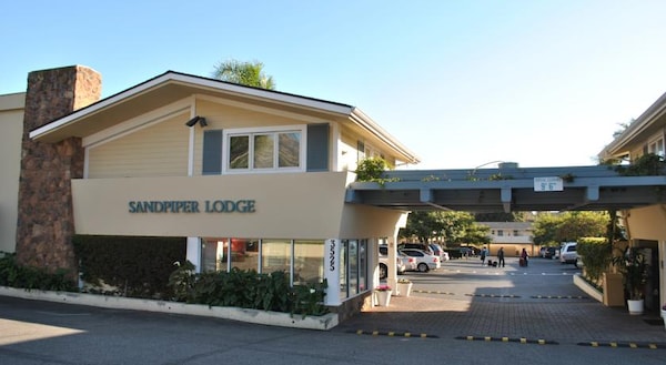 Hotel Amenities - Hilton Garden Inn Santa Barbara/Goleta