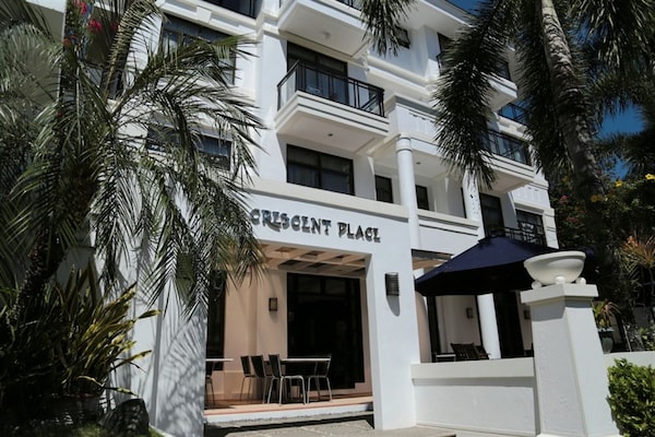 One Crescent Place Boracay