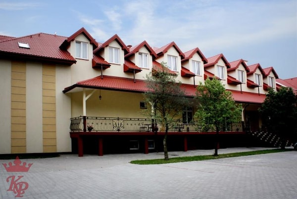 Korona Palace