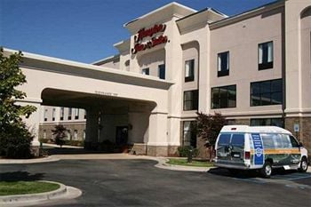 Hampton Inn & Suites Detroit Sterling Heights