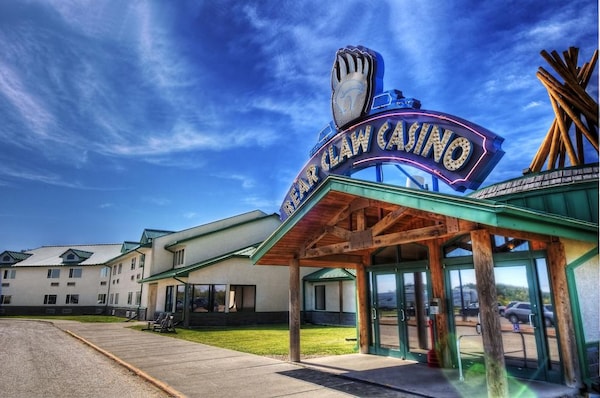 Bear Claw Casino & Hotel