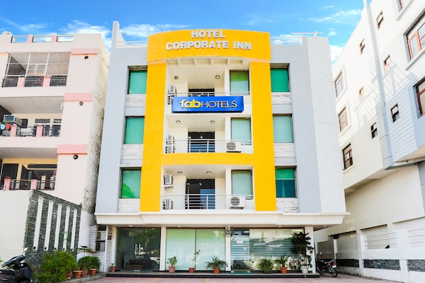 Sahib's Corporate Inn - Family & Corporate Hotel