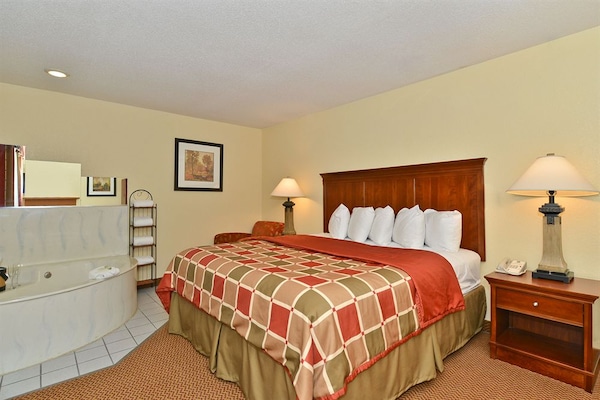 Airport Inn & Suites KCI North