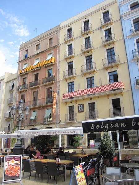 Hotel Plaça de la Font