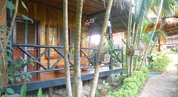 Thongbay Guesthouse