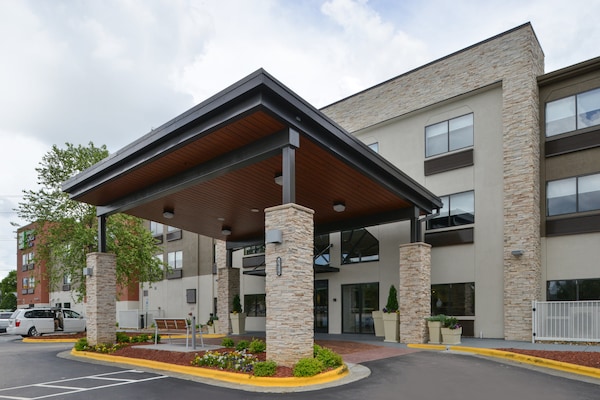 Holiday Inn Express & suites Raleigh