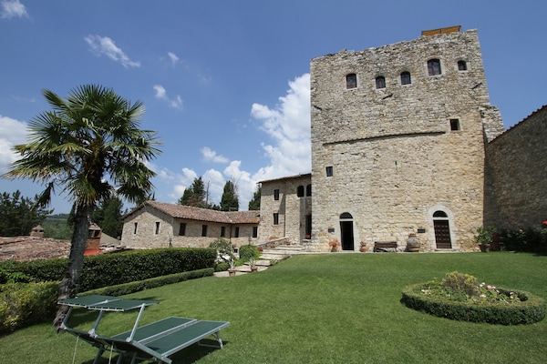 Hotel Castello Di Tornano