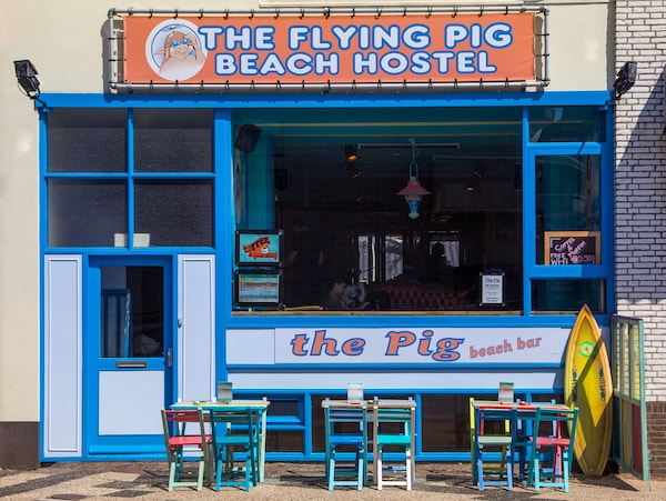 Flying Pig Beach Hostel